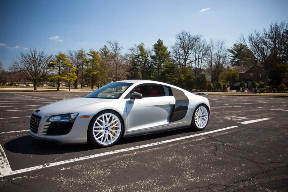 2009 Audi 42 R8 - Image 2 of 15