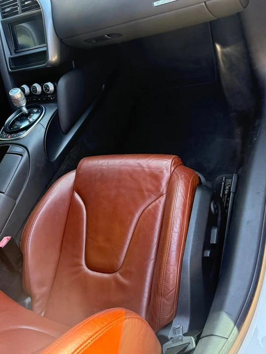 2009 Audi 42 R8 - Image 12 of 13