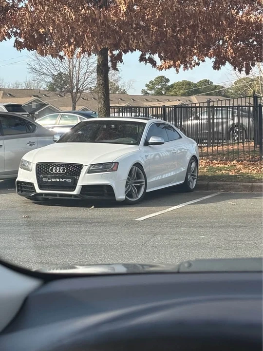 2009 Audi B8 S5 - Image 3 of 10