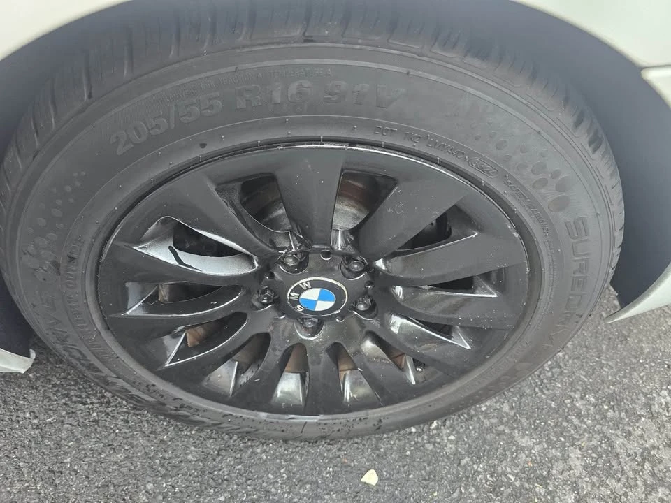 2009 BMW E90 3 Series Sedan - Image 9 of 9