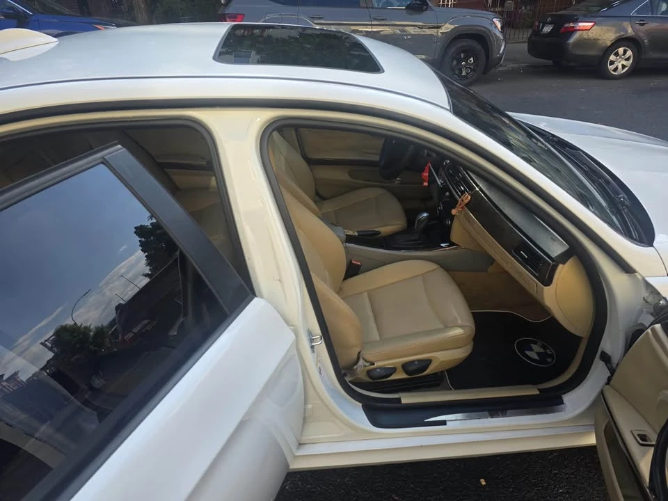2009 BMW E90 3 Series Sedan - Image 4 of 9