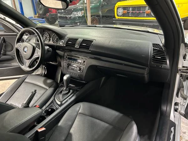 2009 BMW E81/E82/E88 1 Series - Image 16 of 16