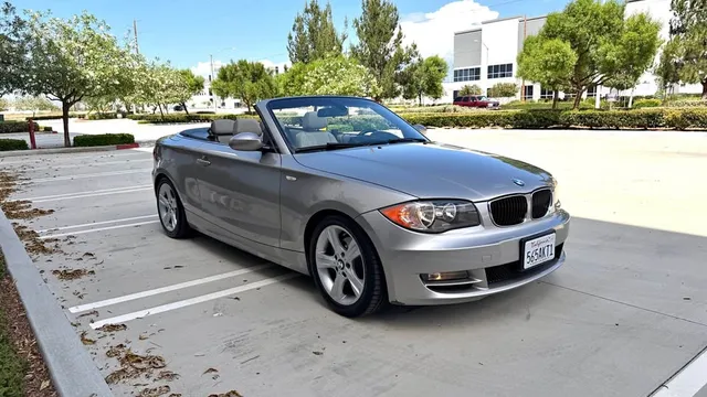 2009 BMW 1 Series 128i Convertible 2D