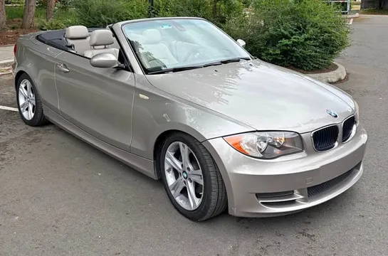 2009 BMW 1 Series 128i Convertible 2D