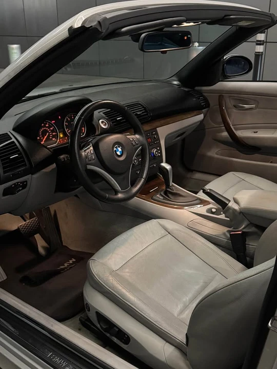 2009 BMW E81/E82/E88 1 Series - Image 9 of 14