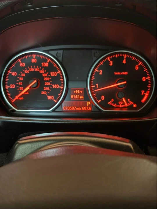 2009 BMW E81/E82/E88 1 Series - Image 2 of 10
