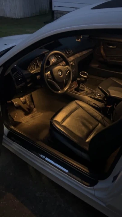 2009 BMW E81/E82/E88 1 Series - Image 8 of 9