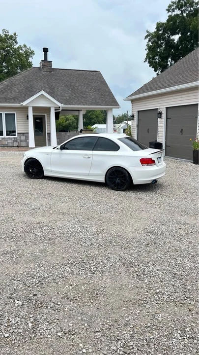 2009 BMW E81/E82/E88 1 Series - Image 2 of 5