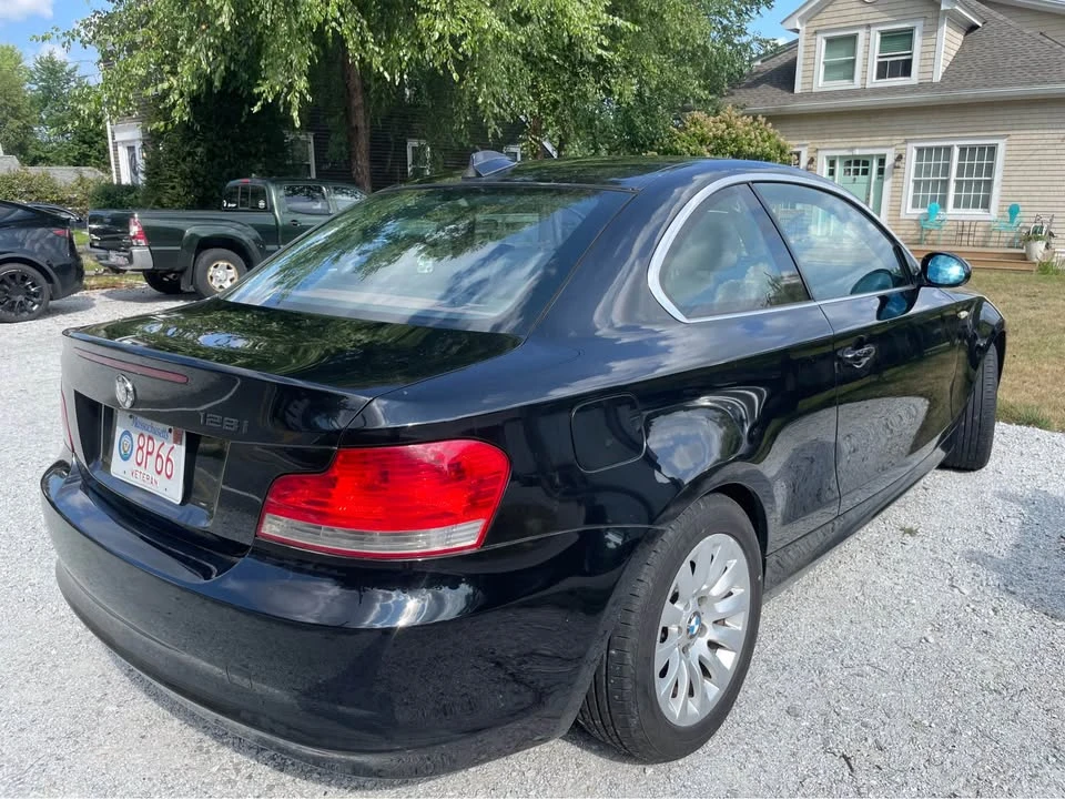 2009 BMW E81/E82/E88 1 Series - Image 3 of 9