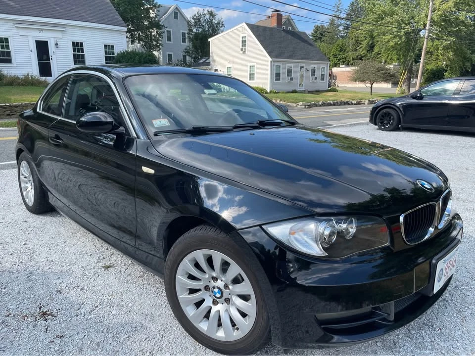 2009 BMW E81/E82/E88 1 Series - Image 2 of 9