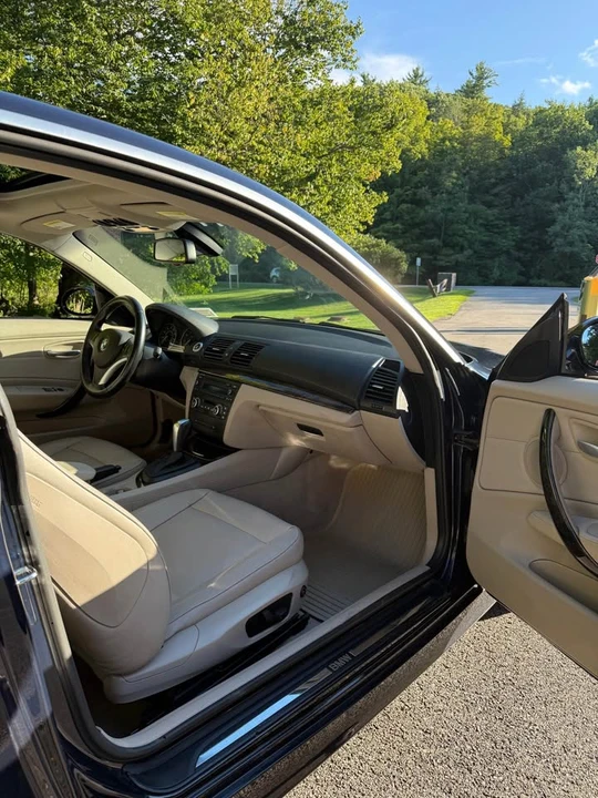 2009 BMW E81/E82/E88 1 Series - Image 10 of 16