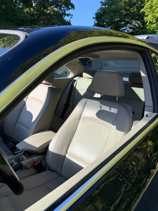 2009 BMW E81/E82/E88 1 Series - Image 16 of 16