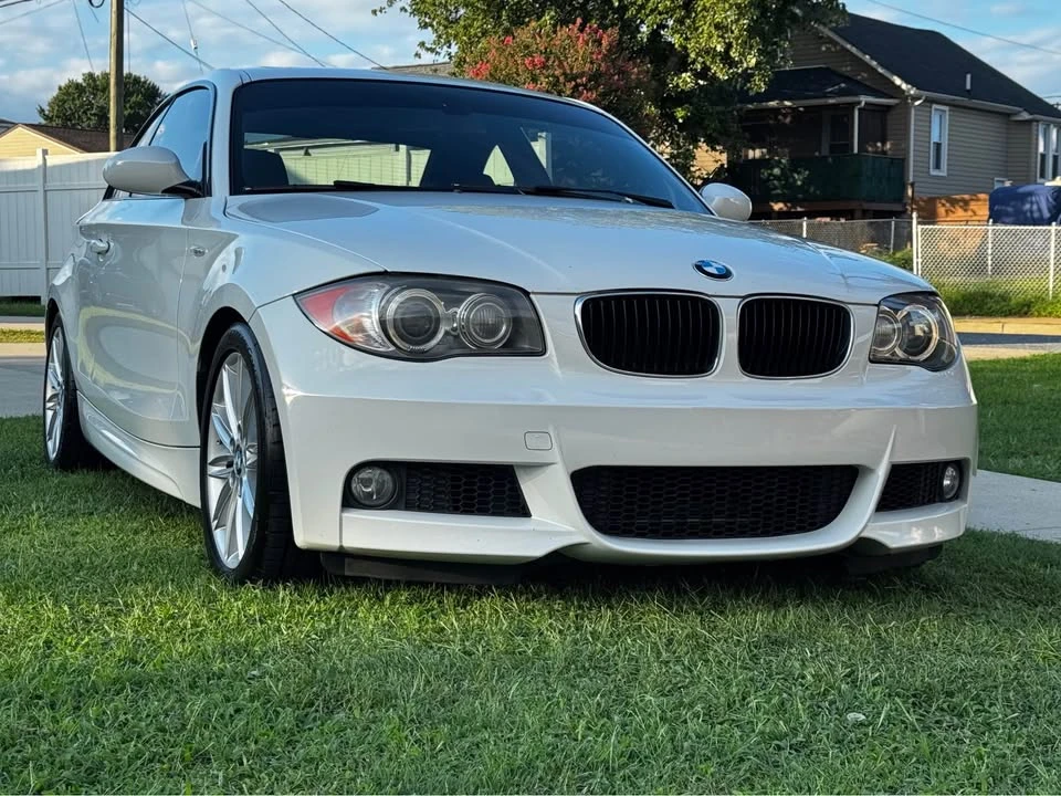 2009 BMW E81/E82/E88 1 Series - Image 4 of 15