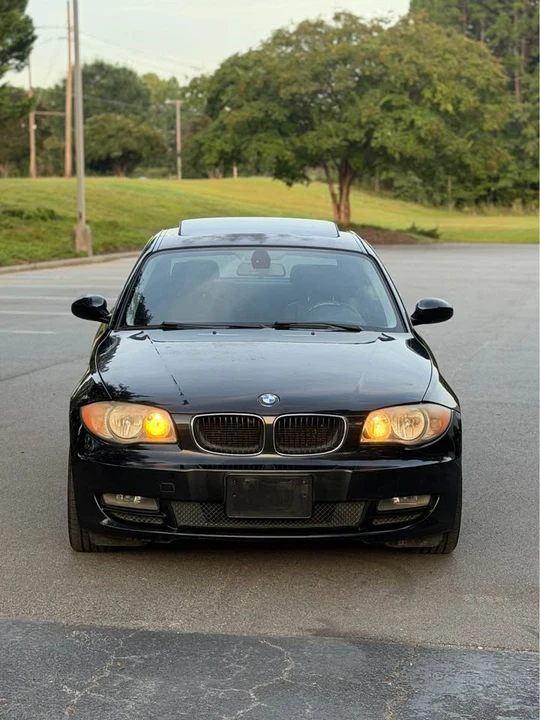 2009 BMW E81/E82/E88 1 Series - Image 2 of 16