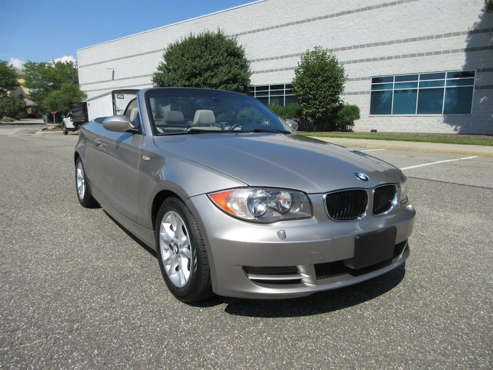 2009 BMW E81/E82/E88 1 Series - Image 2 of 24