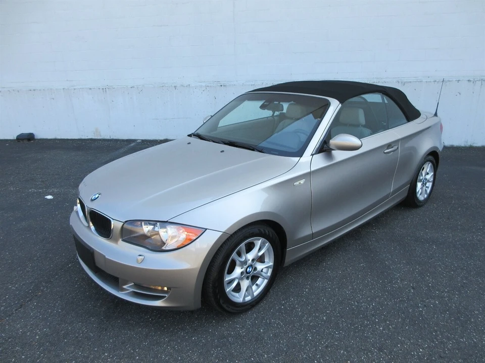 2009 BMW E81/E82/E88 1 Series - Image 22 of 24