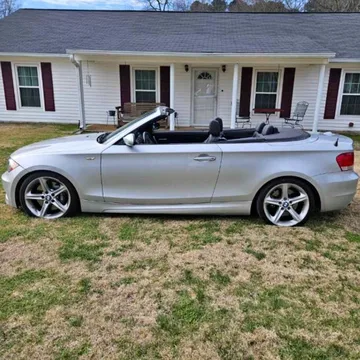 2009 BMW 1 Series 135i Convertible 2D