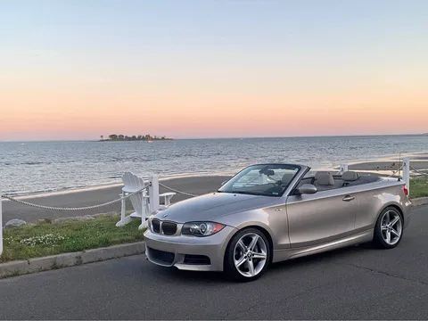 2009 BMW 1 Series 135i Convertible 2D