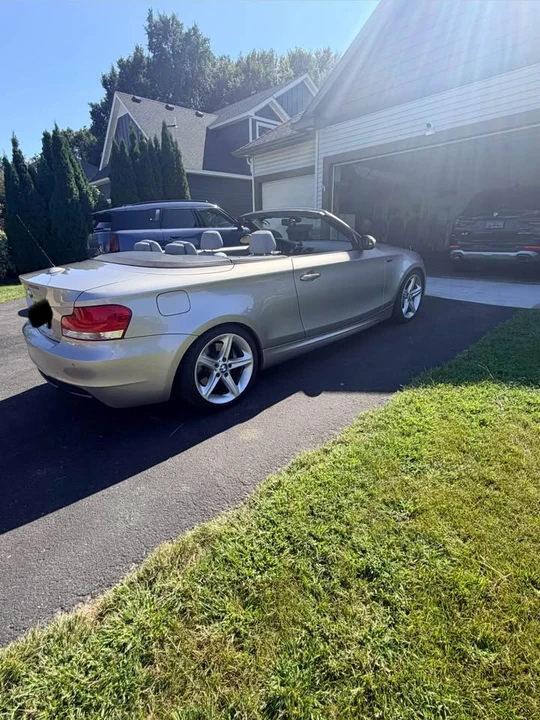 2009 BMW E82 135i & 135is - Image 4 of 14