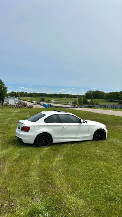 2009 BMW E82 135i & 135is - Image 9 of 15
