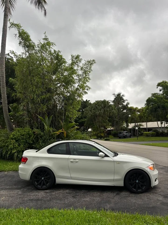 2009 BMW E82 135i & 135is - Image 2 of 20
