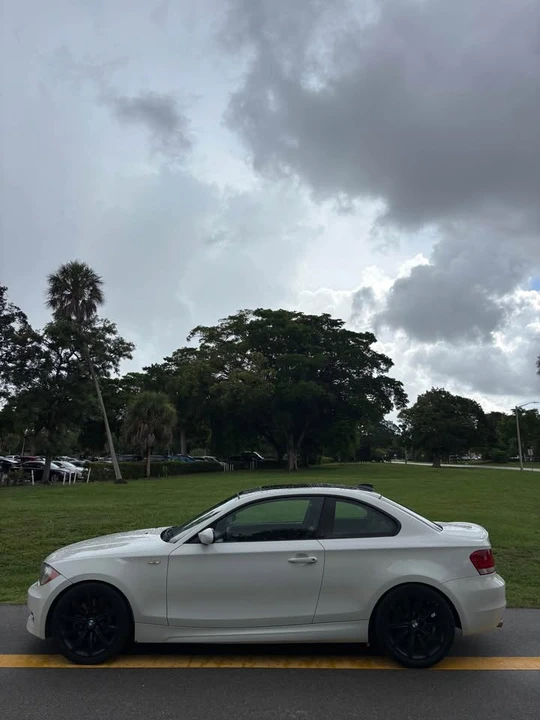 2009 BMW E82 135i & 135is - Image 16 of 20