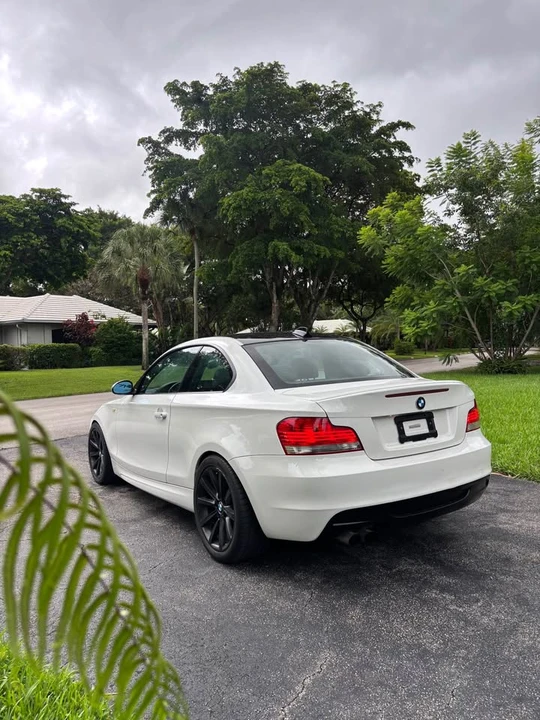 2009 BMW E82 135i & 135is - Image 4 of 20