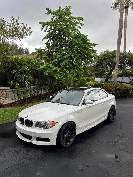 2009 BMW E82 135i & 135is - Image 8 of 20
