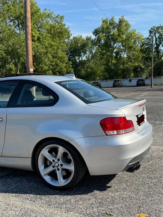 2009 BMW E82 135i & 135is - Image 6 of 20