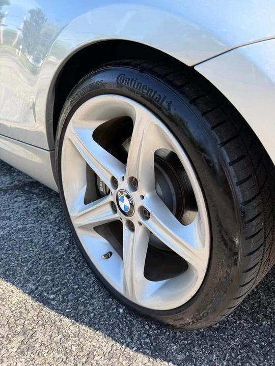 2009 BMW E82 135i & 135is - Image 16 of 20