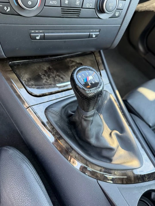2009 BMW E82 135i & 135is - Image 19 of 20