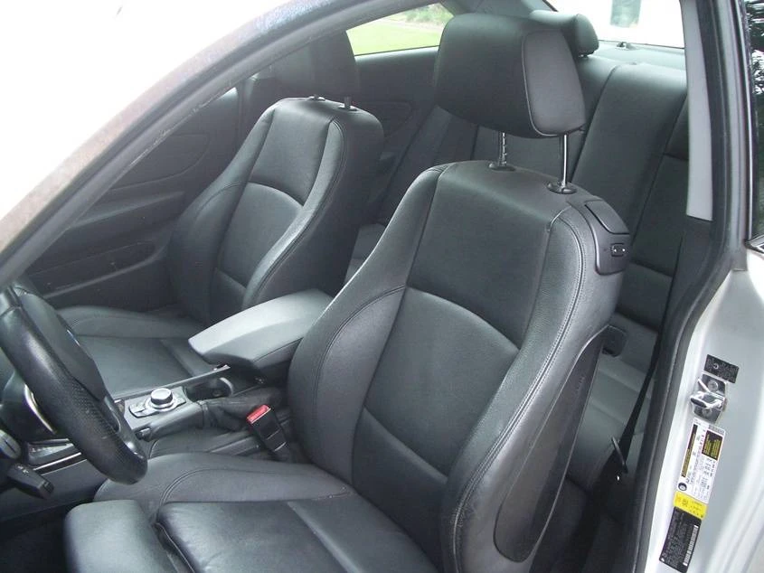 2009 BMW E82 135i & 135is - Image 13 of 23