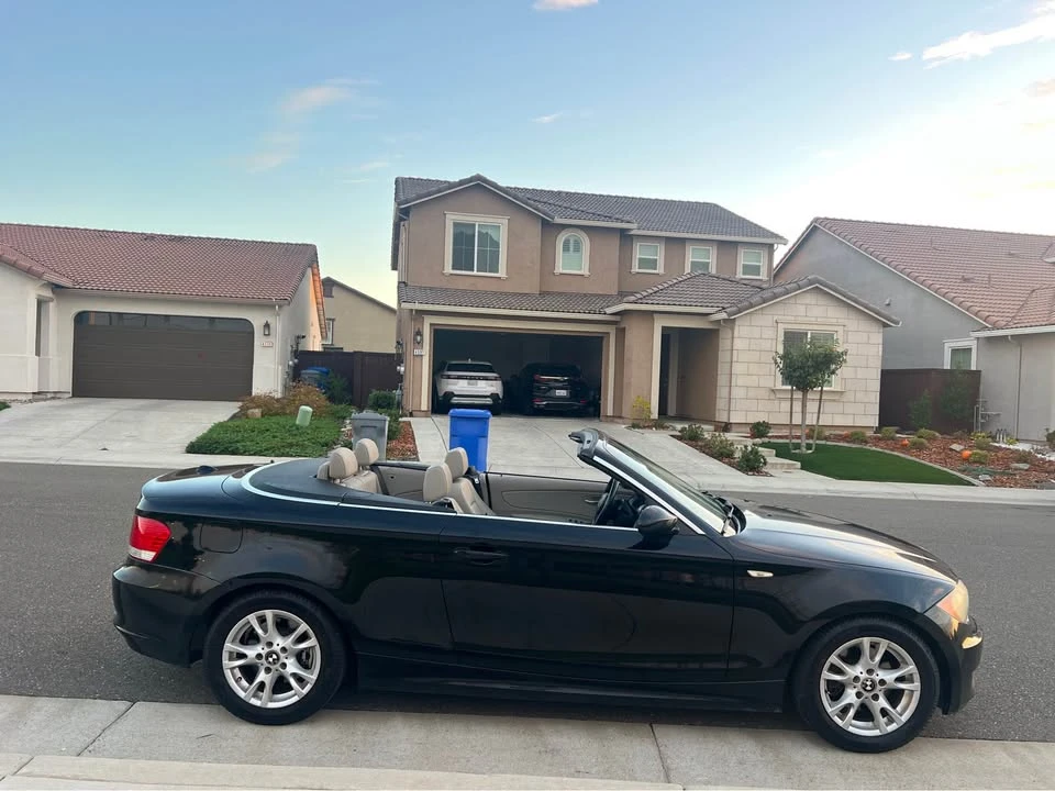 2009 BMW E81/E82/E88 1 Series - Image 2 of 10