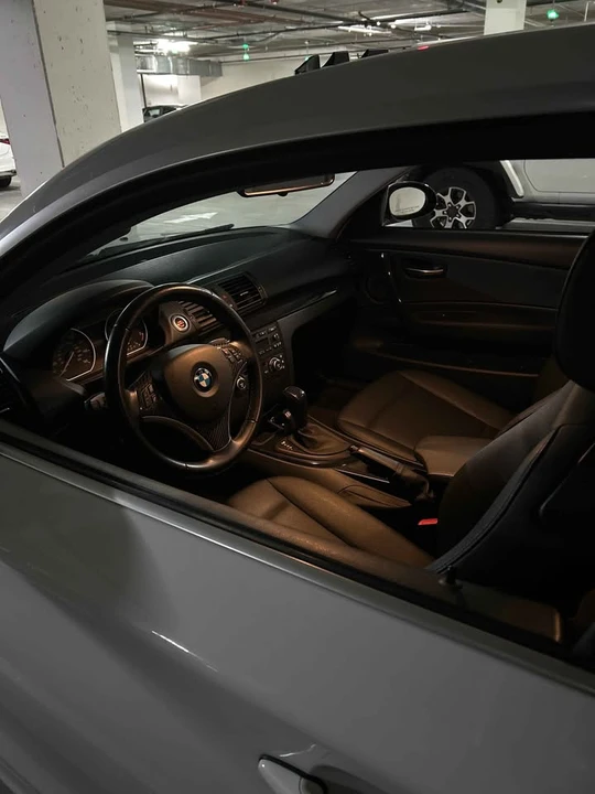 2009 BMW E81/E82/E88 1 Series - Image 4 of 9