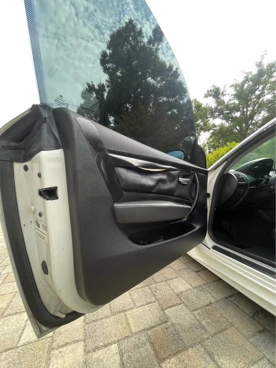 2009 BMW E81/E82/E88 1 Series - Image 6 of 9