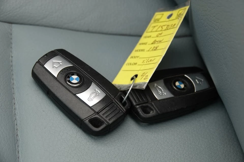 2009 BMW E81/E82/E88 1 Series - Image 19 of 20