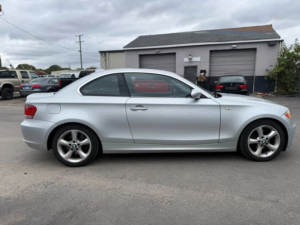 2009 BMW E81/E82/E88 1 Series - Image 6 of 16