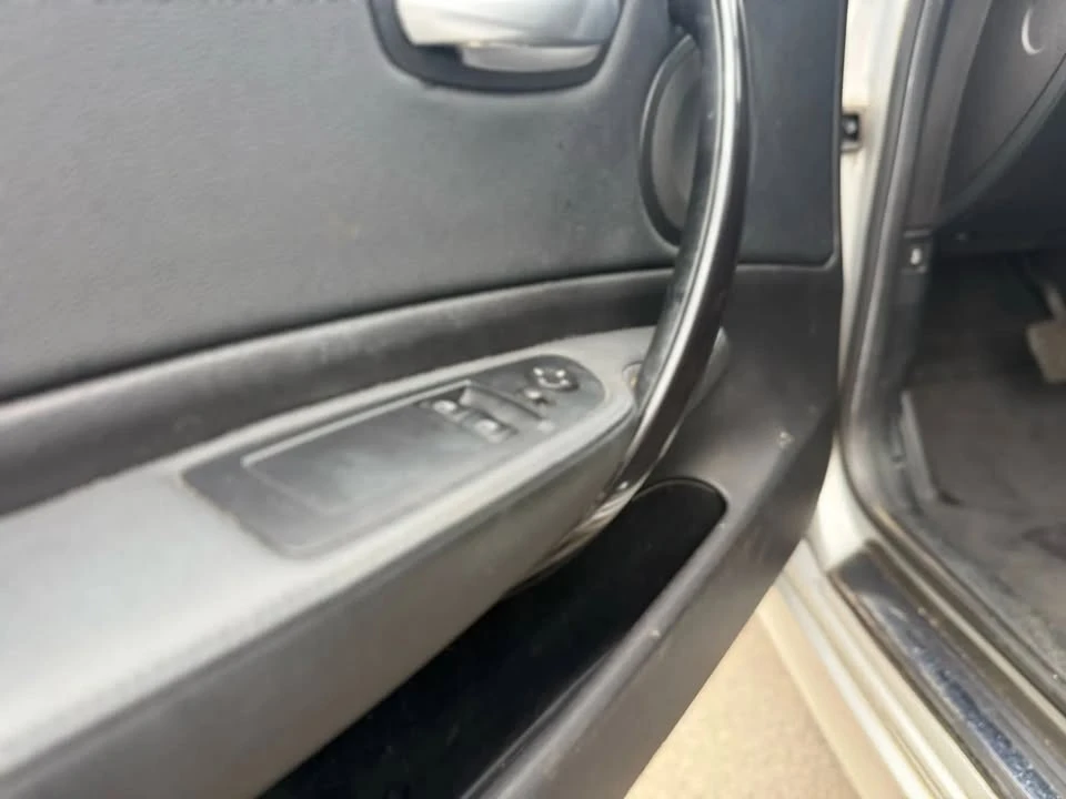 2009 BMW E81/E82/E88 1 Series - Image 13 of 16