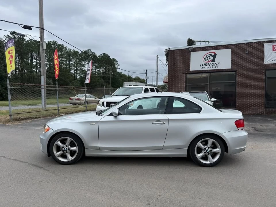 2009 BMW E81/E82/E88 1 Series - Image 2 of 16
