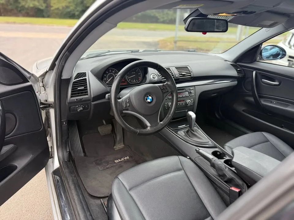 2009 BMW E81/E82/E88 1 Series - Image 10 of 16