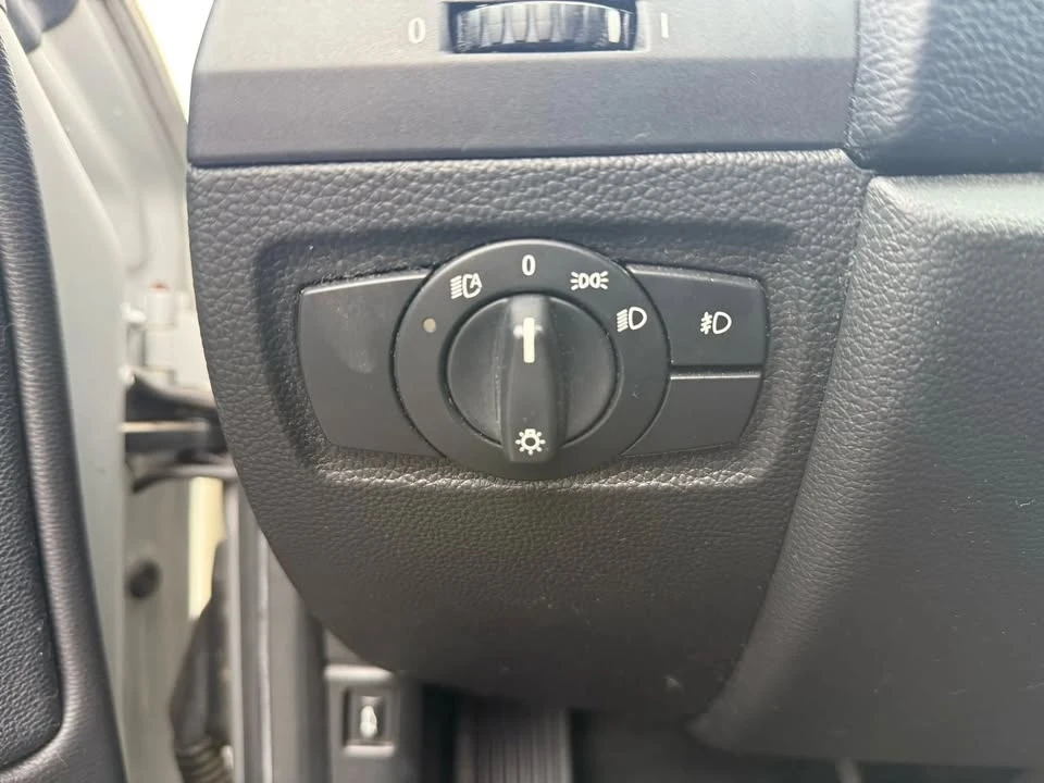 2009 BMW E81/E82/E88 1 Series - Image 16 of 16