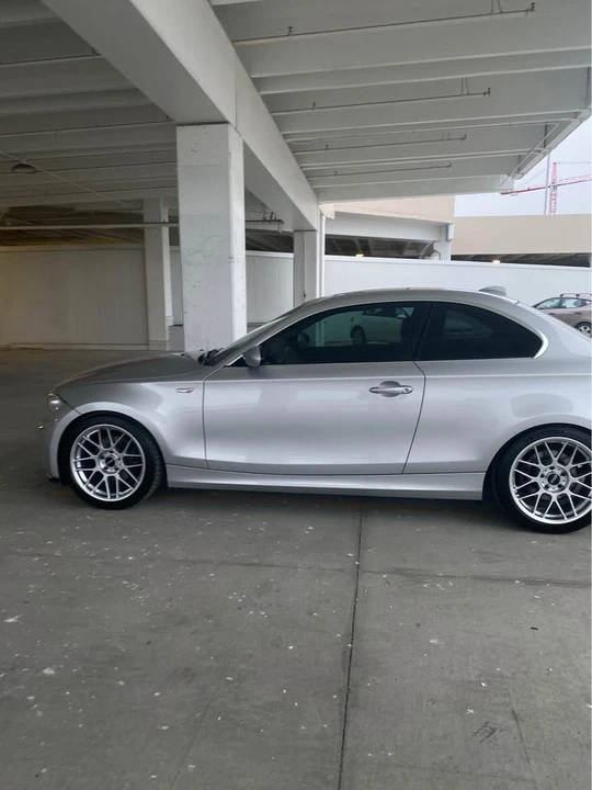 2009 BMW E81/E82/E88 1 Series - Image 2 of 8