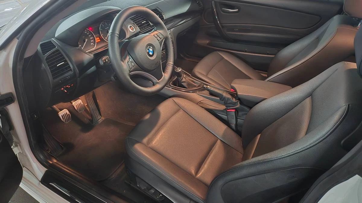 2009 BMW E81/E82/E88 1 Series - Image 12 of 12