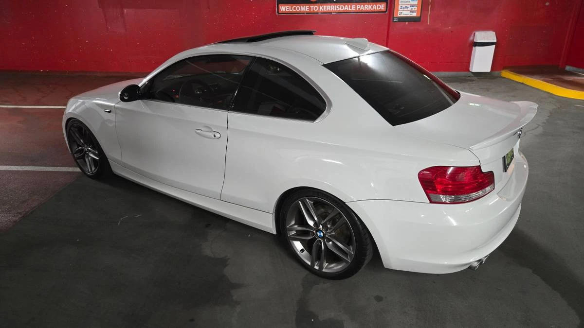 2009 BMW E81/E82/E88 1 Series - Image 2 of 12