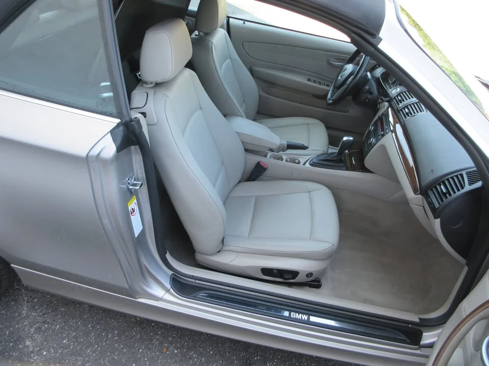 2009 BMW E81/E82/E88 1 Series - Image 11 of 20
