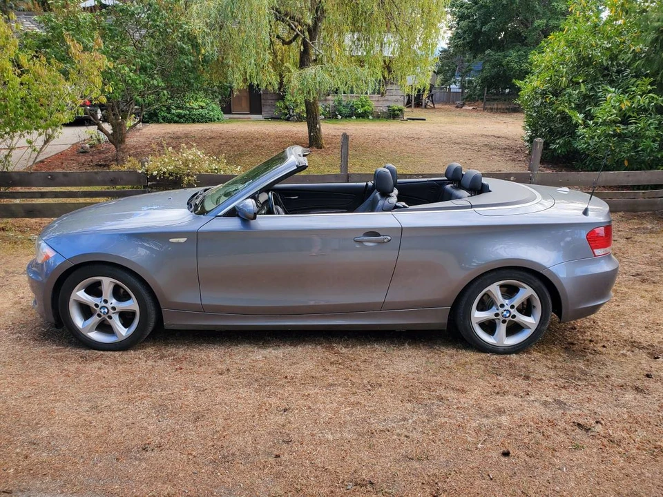 2009 BMW E81/E82/E88 1 Series - Image 2 of 5