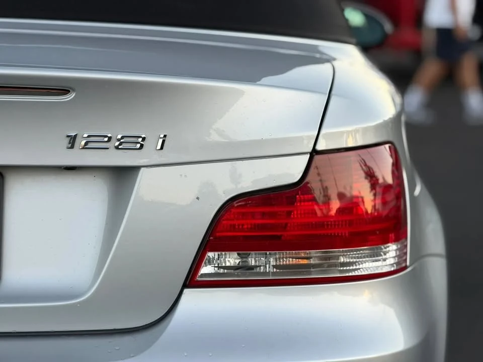 2009 BMW E81/E82/E88 1 Series - Image 9 of 20