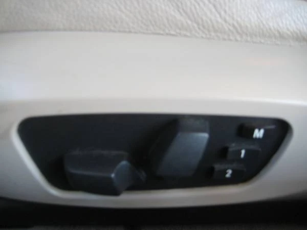 2009 BMW E81/E82/E88 1 Series - Image 17 of 21