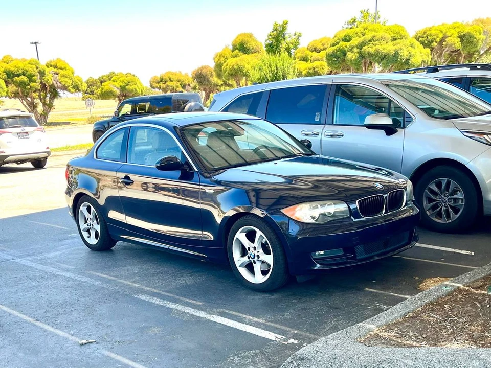 2009 BMW E81/E82/E88 1 Series - Image 2 of 10