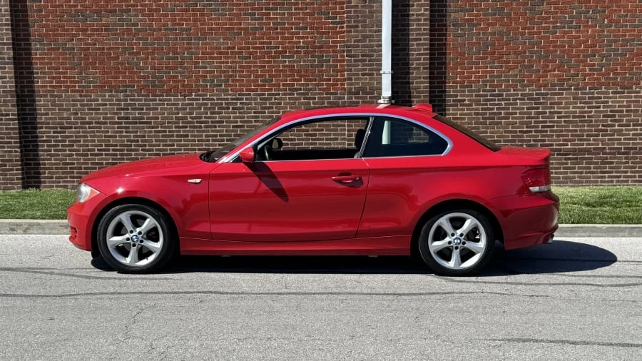 2009 BMW E81/E82/E88 1 Series - Image 2 of 9